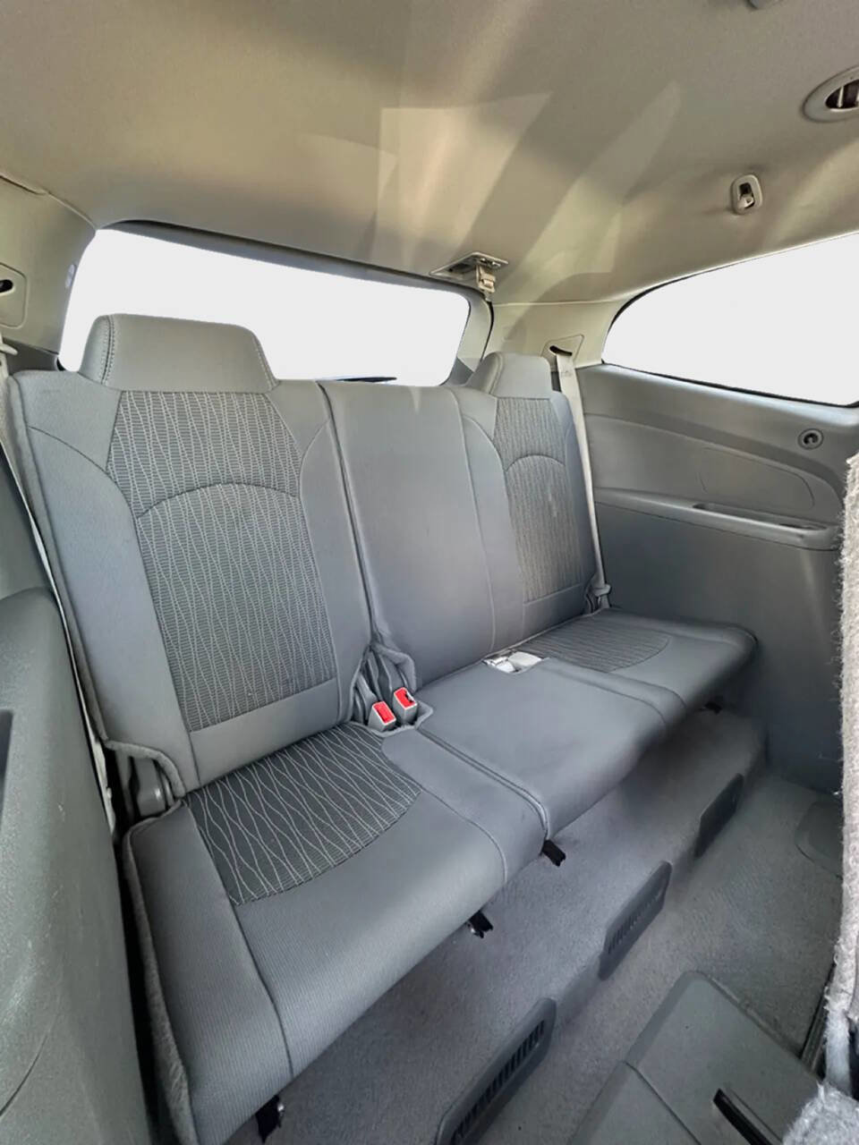 Used 2015 Chevrolet Traverse LS image 17