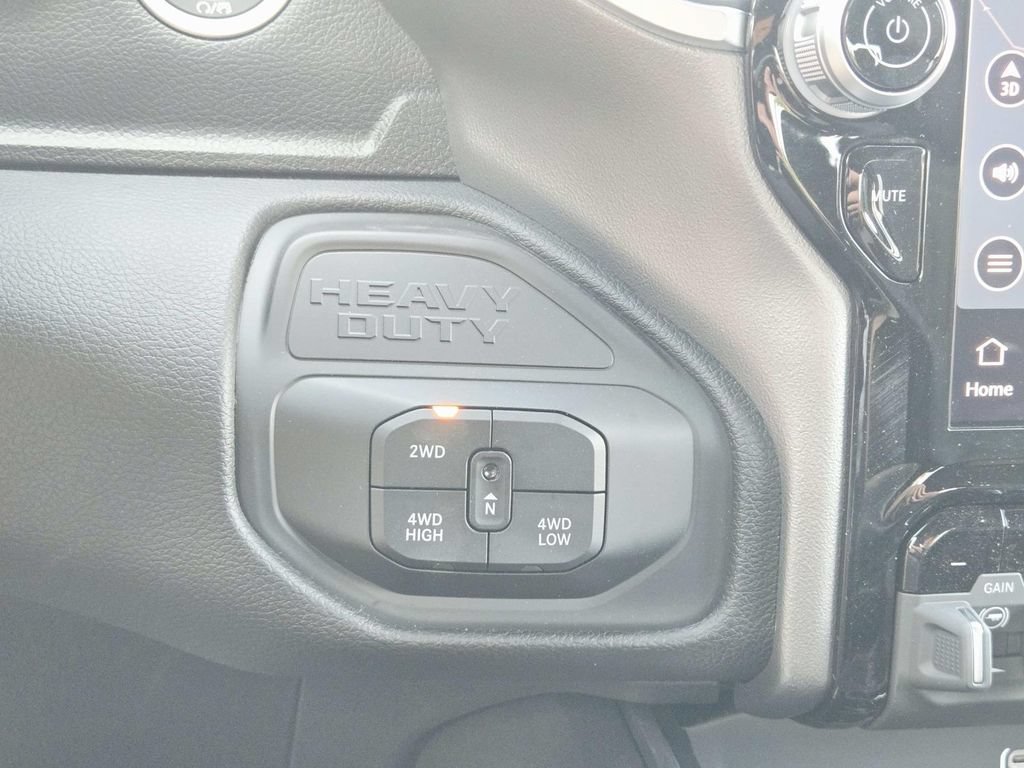 New 2026 RAM 3500 Big Horn AWD/4WD image 30