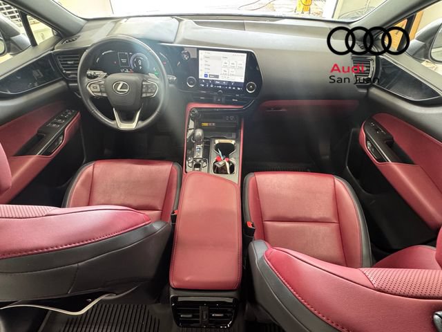 Used 2025 Lexus NX 350h AWD image 29