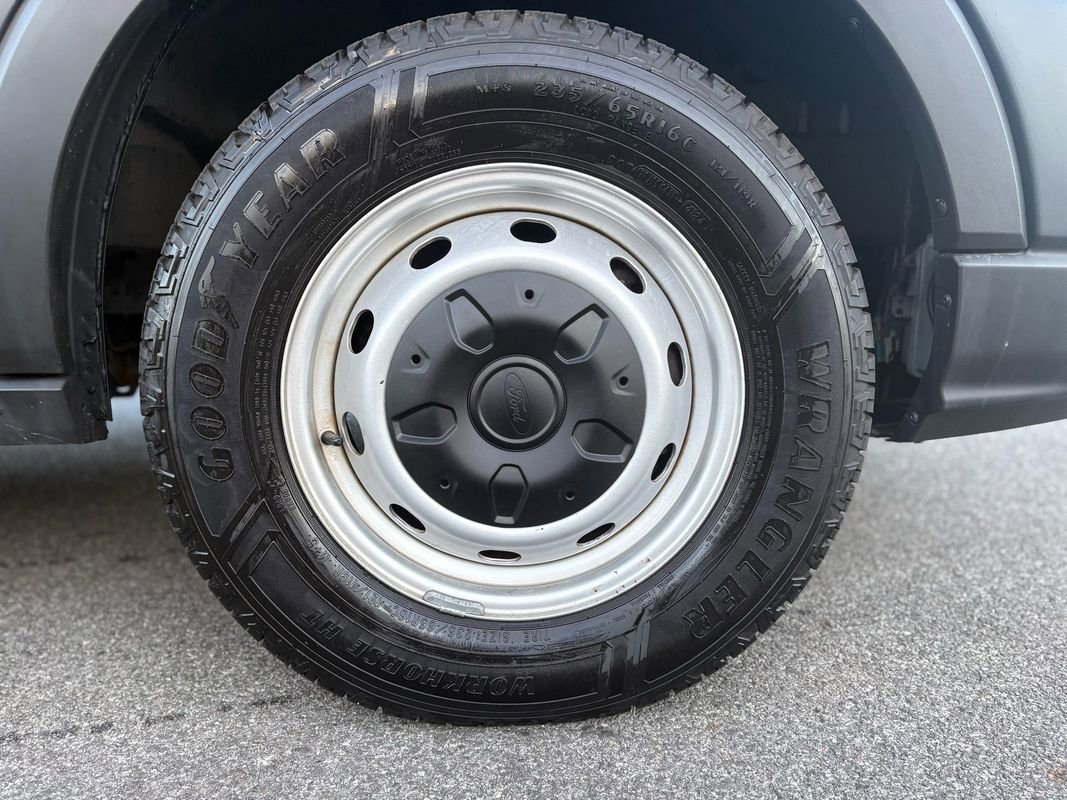 Used 2022 Ford Transit 250 Medium Roof image 44