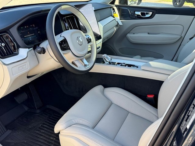 New 2026 Volvo XC60 T8 Ultra w/ Protection Package Premier image 19