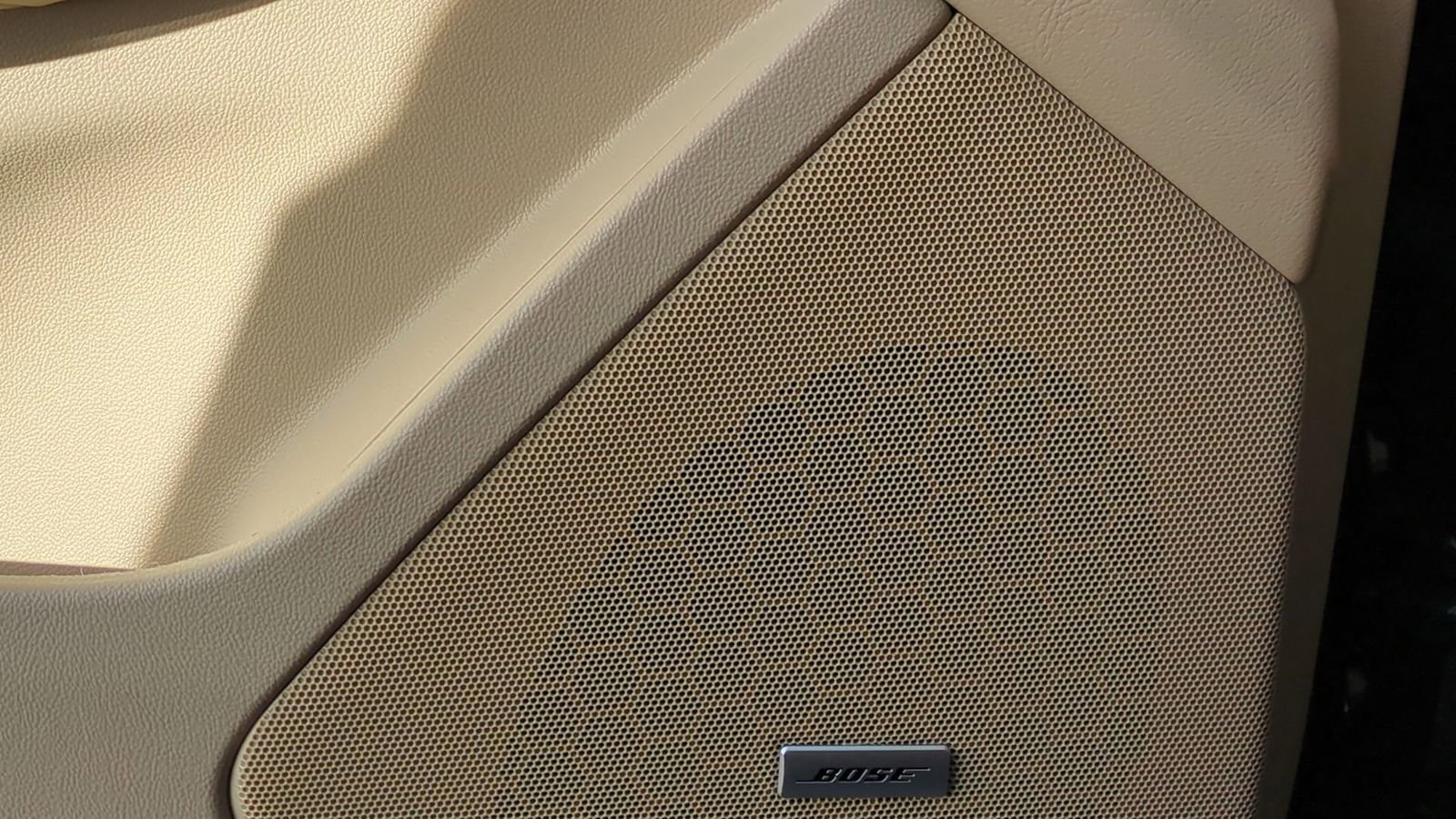 Used 2019 Cadillac XT5 FWD image 31