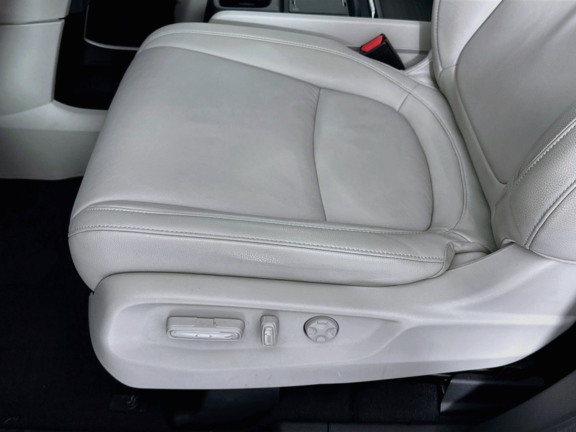 Certified 2025 Honda Odyssey EX-L image 18
