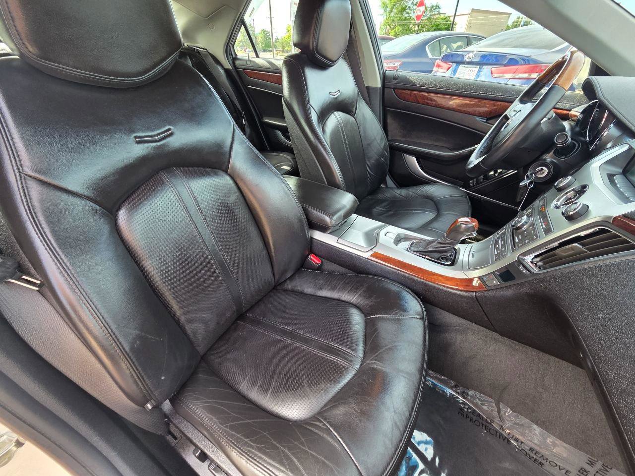 Used 2010 Cadillac CTS Luxury image 17