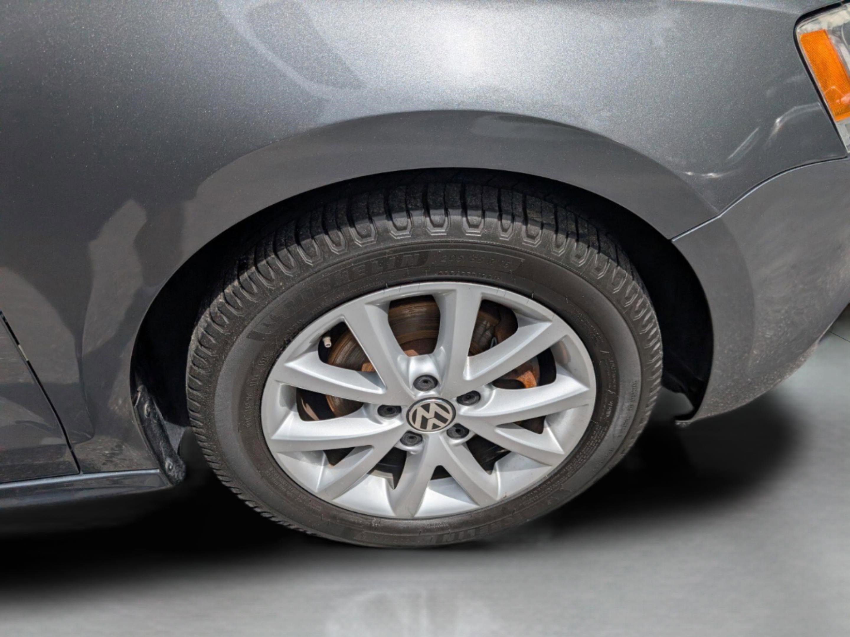 Used 2012 Volkswagen Jetta SE FWD image 28