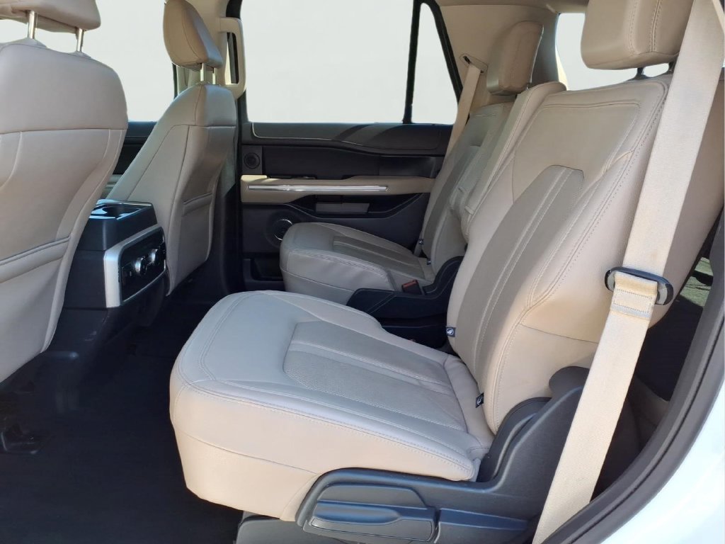 Used 2024 Ford Expedition Limited AWD/4WD image 22