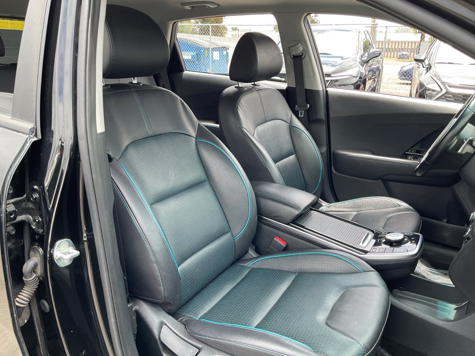 Used 2022 Kia Niro EX Premium FWD image 20
