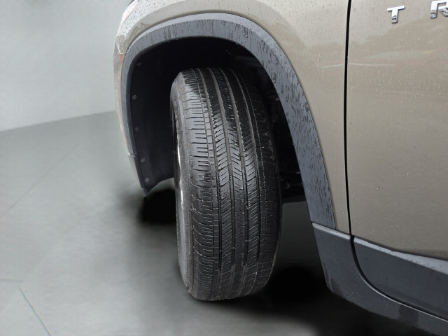 Used 2020 Chevrolet Traverse LT w/ LPO, Floor Liner Package FWD image 50