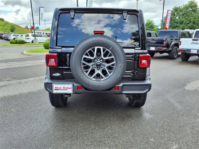 New 2025 Jeep Wrangler Sahara image 5