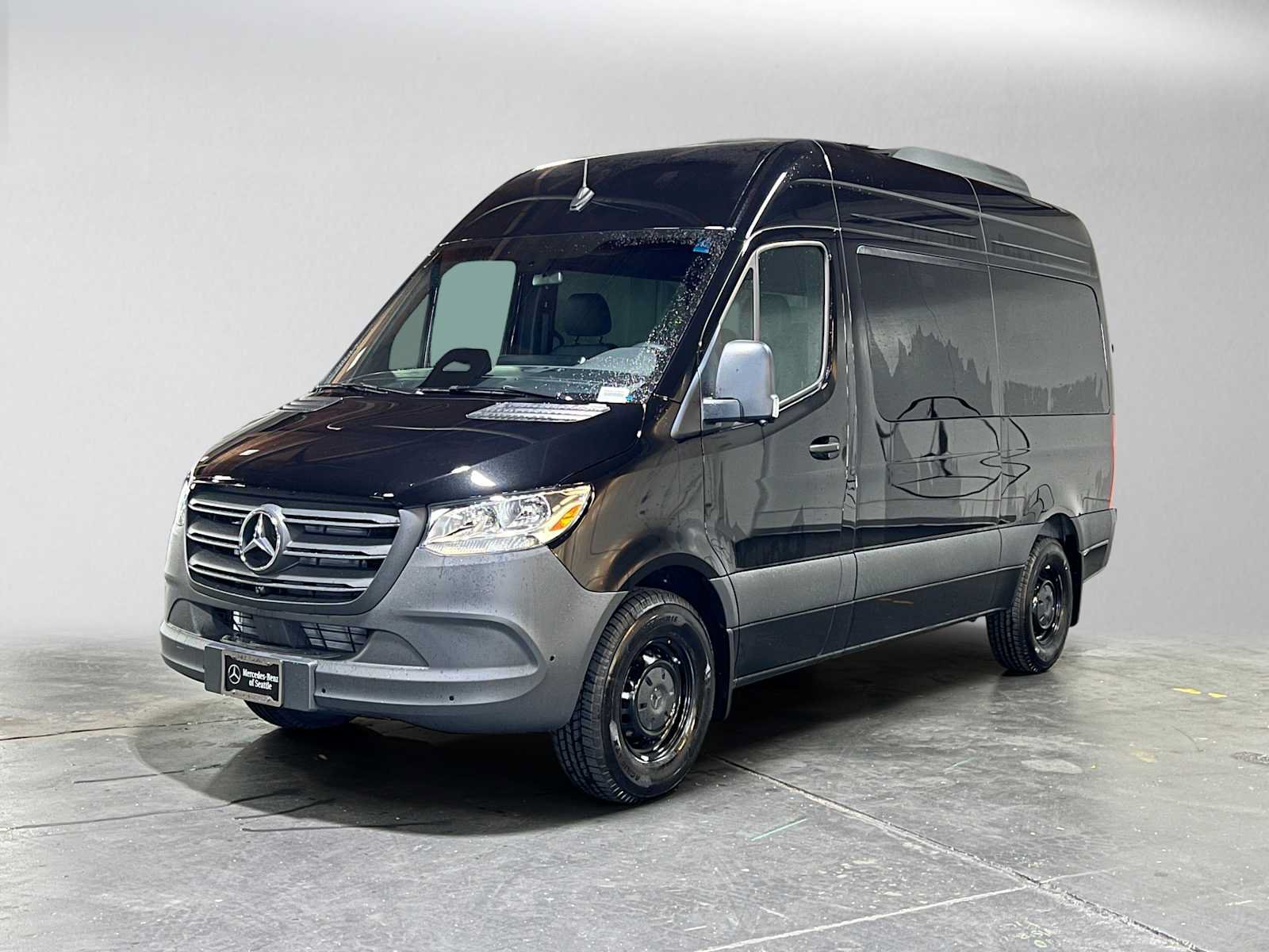 Used 2025 Mercedes-Benz Sprinter 2500 image 7