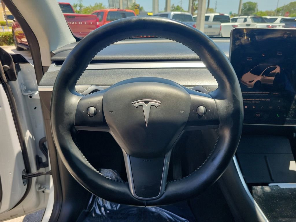 Used 2020 Tesla Model Y Long Range AWD/4WD image 29