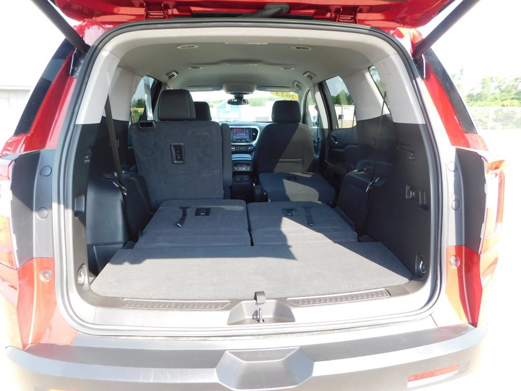 Used 2023 GMC Acadia SLE w/ Driver Convenience Package FWD image 26