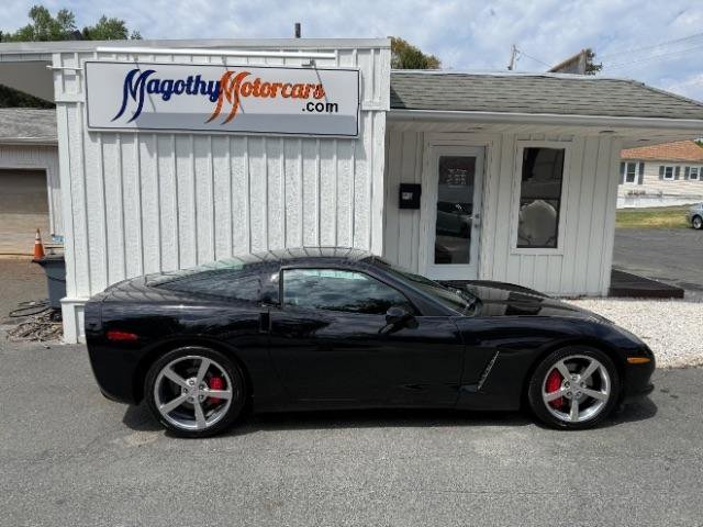 Used 2008 Chevrolet Corvette Coupe RWD image 2