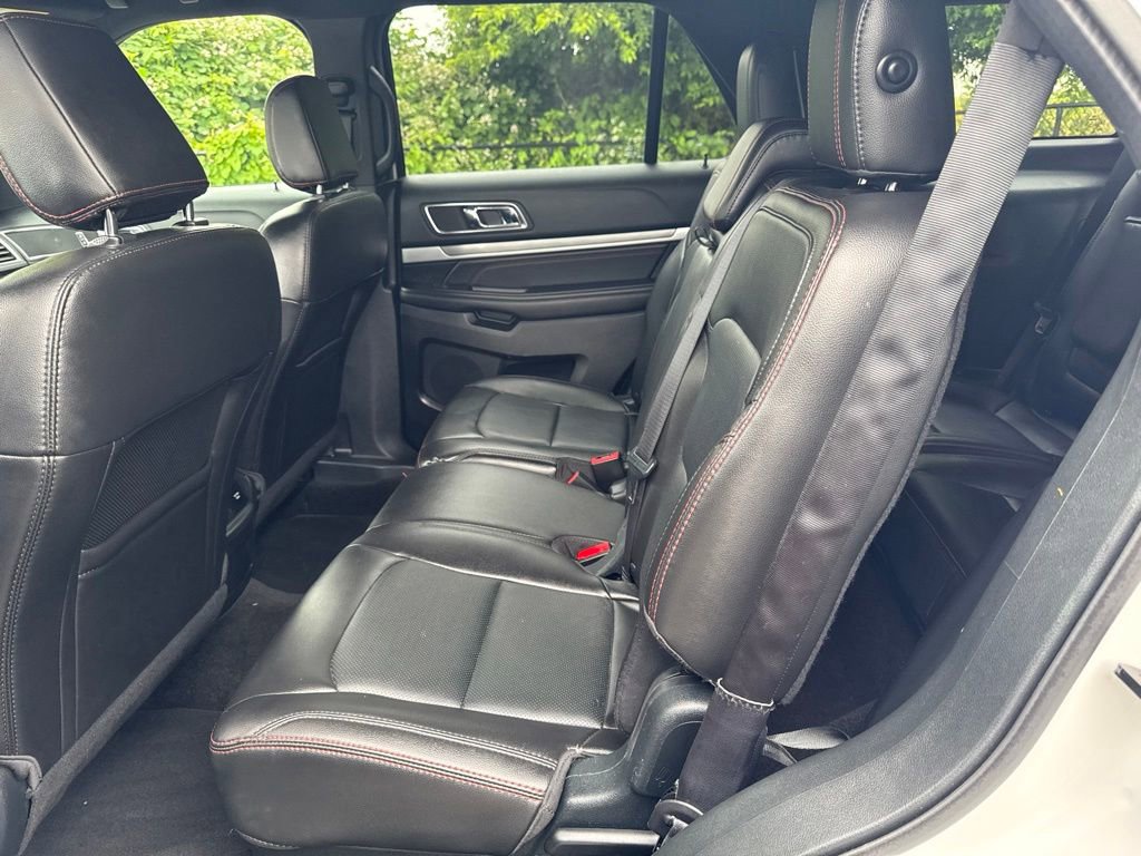 Used 2018 Ford Explorer Sport w/ Equipment Group 401A AWD/4WD image 14