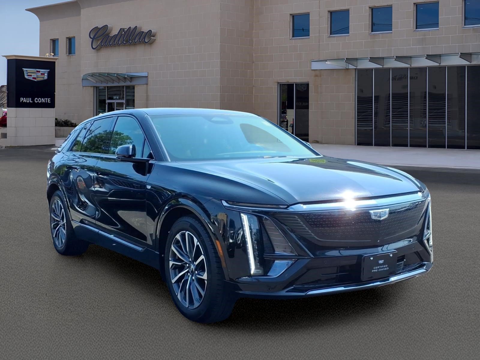 Certified 2024 Cadillac Lyriq Sport w/ LPO, Floor Liner Package AWD/4WD image 3
