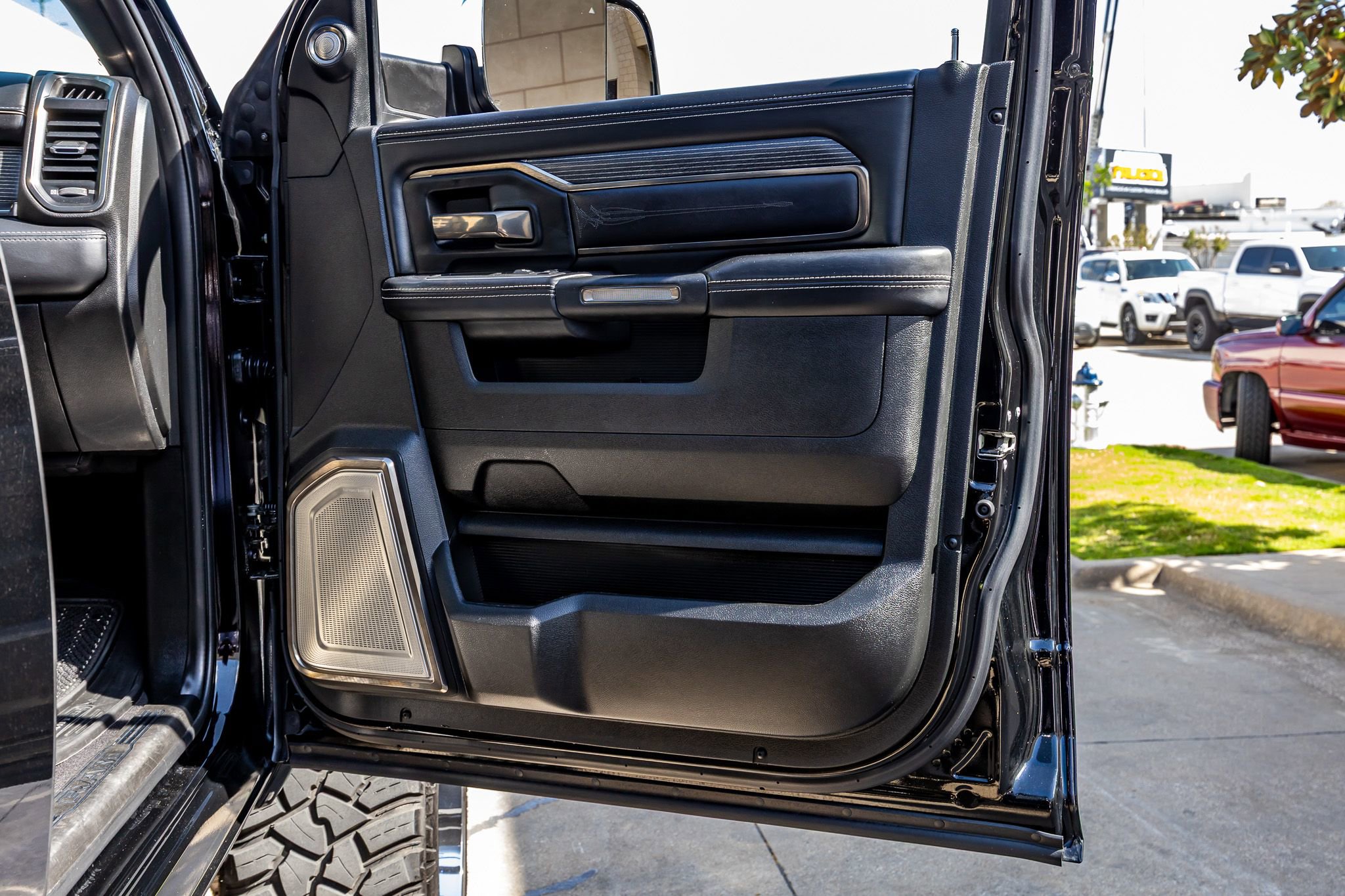 Used 2021 RAM 2500 Limited image 37