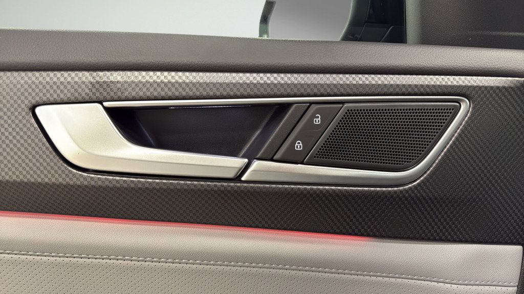 New 2026 Volkswagen Atlas Peak Edition image 16