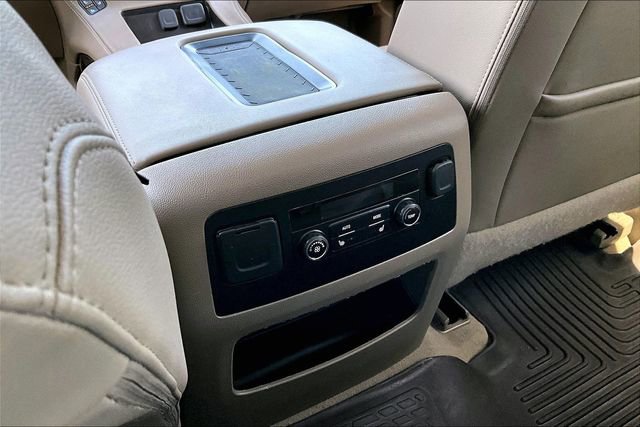 Used 2019 GMC Yukon SLT AWD/4WD image 10