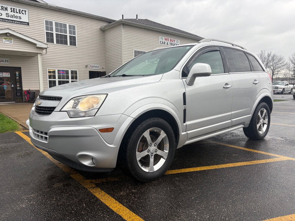 Used 2012 Chevrolet Captiva Sport LTZ AWD/4WD image 2