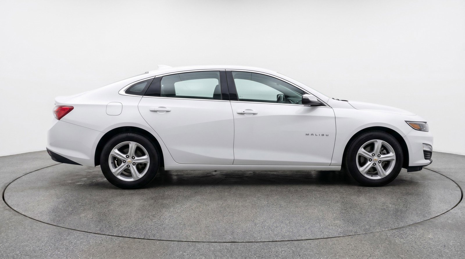 Used 2023 Chevrolet Malibu LT FWD image 11