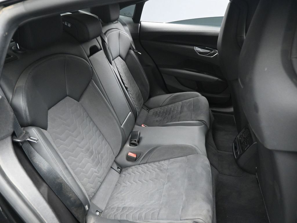 Used 2022 Audi e-tron GT Premium Plus w/ Performance Package AWD/4WD image 29