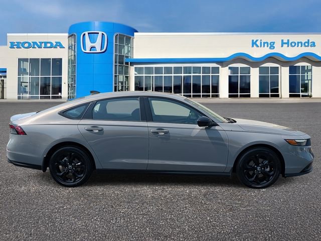 Used 2025 Honda Accord SE image 5