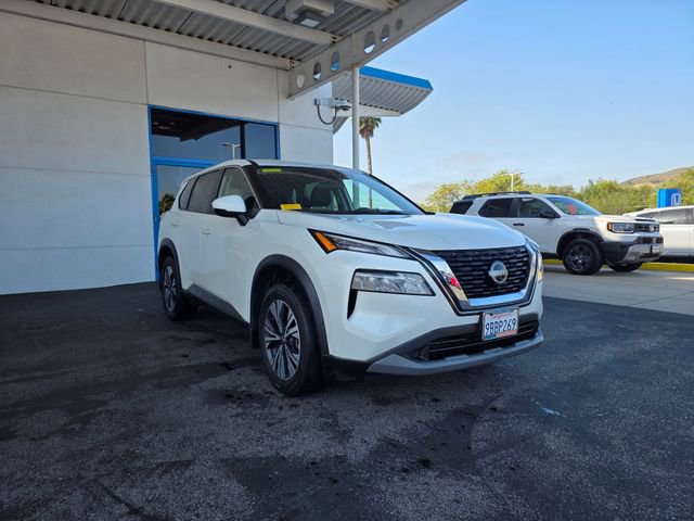 Used 2022 Nissan Rogue SV FWD image 3