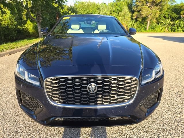 Used 2024 Jaguar XF R-Dynamic SE RWD image 8