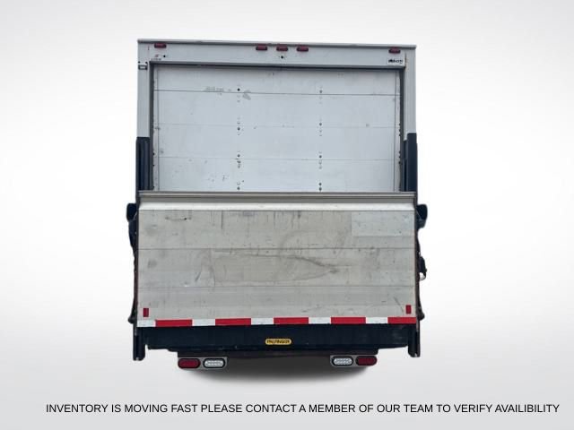 Used 2018 Chevrolet Express 3500 w/ Driver Convenience Package image 4