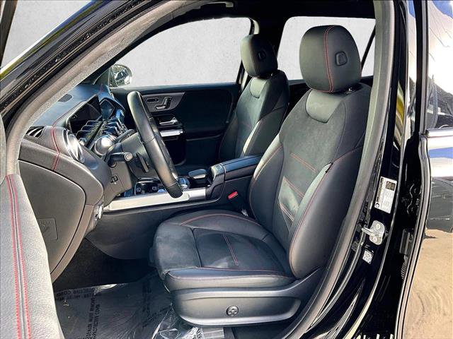 Used 2023 Mercedes-Benz EQB 300 4MATIC image 26