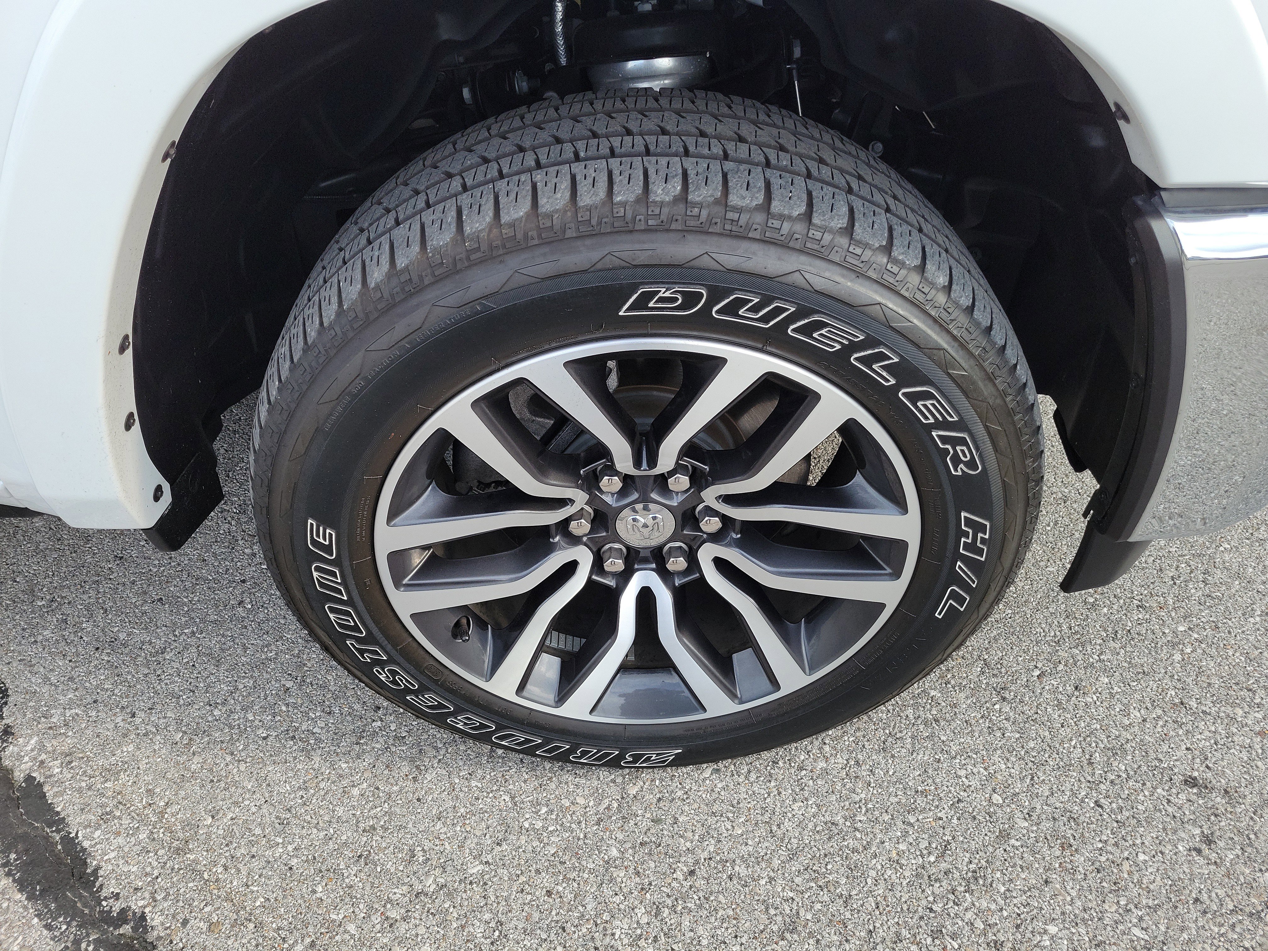 Used 2025 RAM 1500 Limited w/ Trailer Tow Group image 6