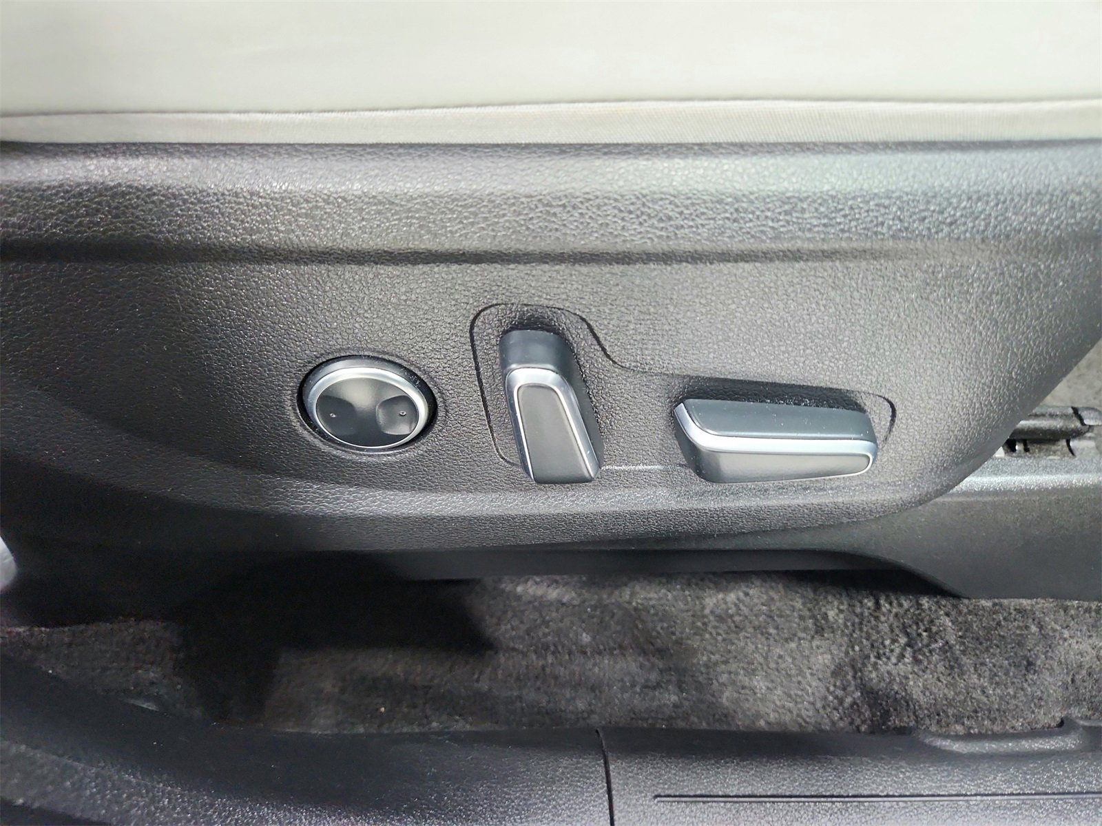 Used 2024 Hyundai Palisade SEL image 46