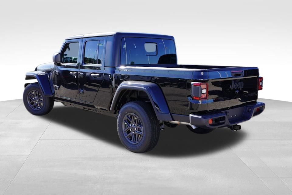 New 2025 Jeep Gladiator Sport AWD/4WD image 5