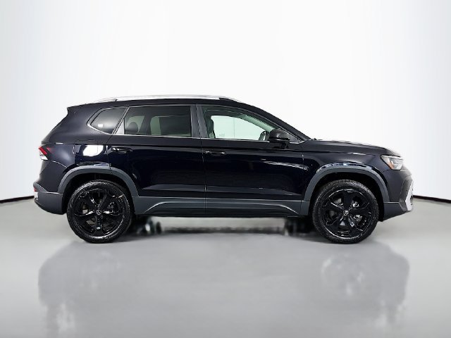 New 2026 Volkswagen Taos SEL AWD/4WD image 8