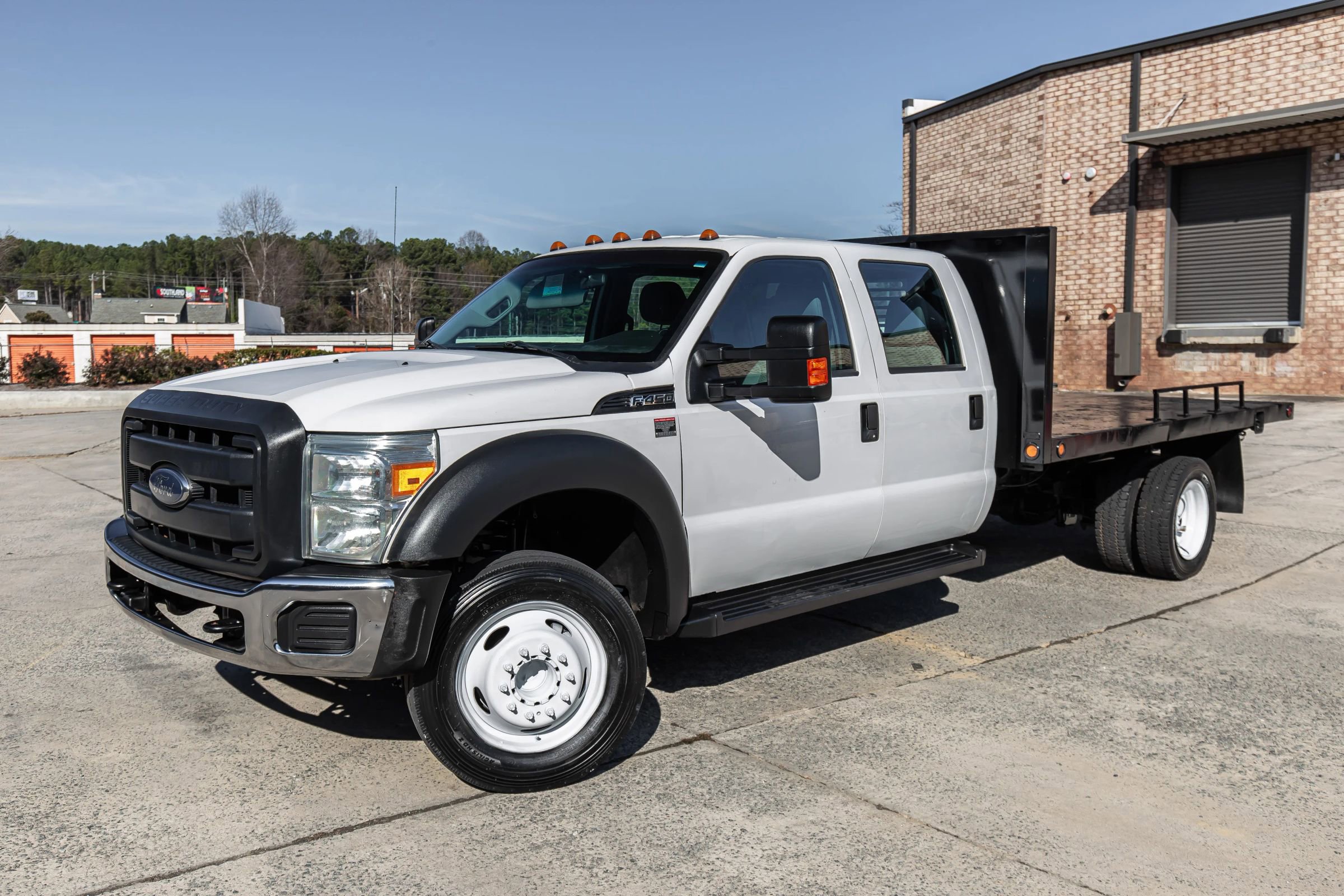Used 2015 Ford F450 XL w/ Power Equipment Group image 2
