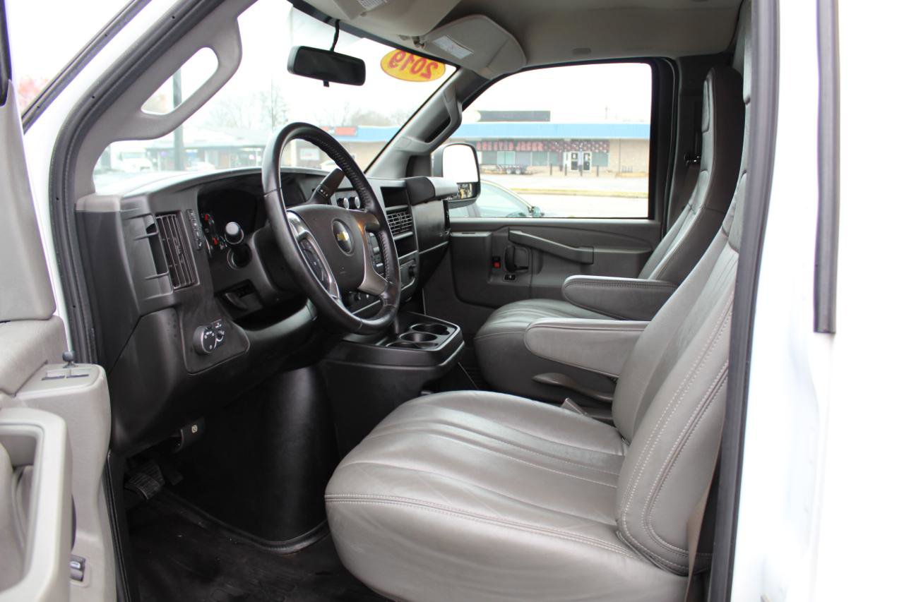 Used 2019 Chevrolet Express 2500 RWD 2500 135 w/ Driver Convenience Package image 9