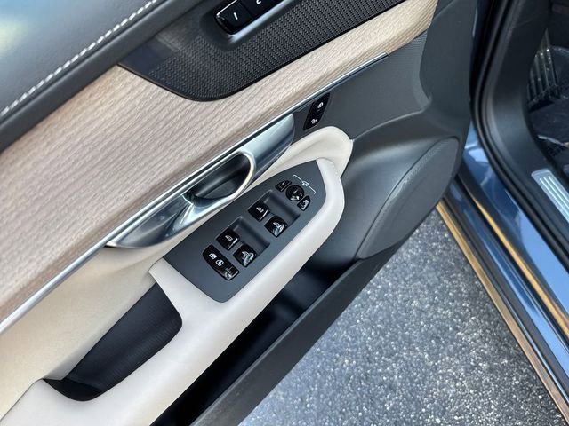 Used 2026 Volvo XC90 B6 Plus w/ Protection Package Premier image 14