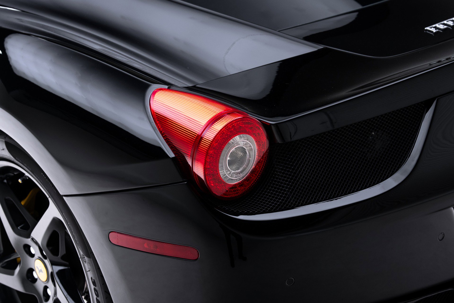 Used 2010 Ferrari 458 Italia Coupe image 27