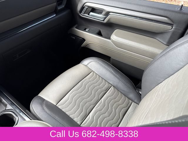 Used 2024 Chevrolet Silverado 2500 ZR2 w/ Technology Package AWD/4WD image 16