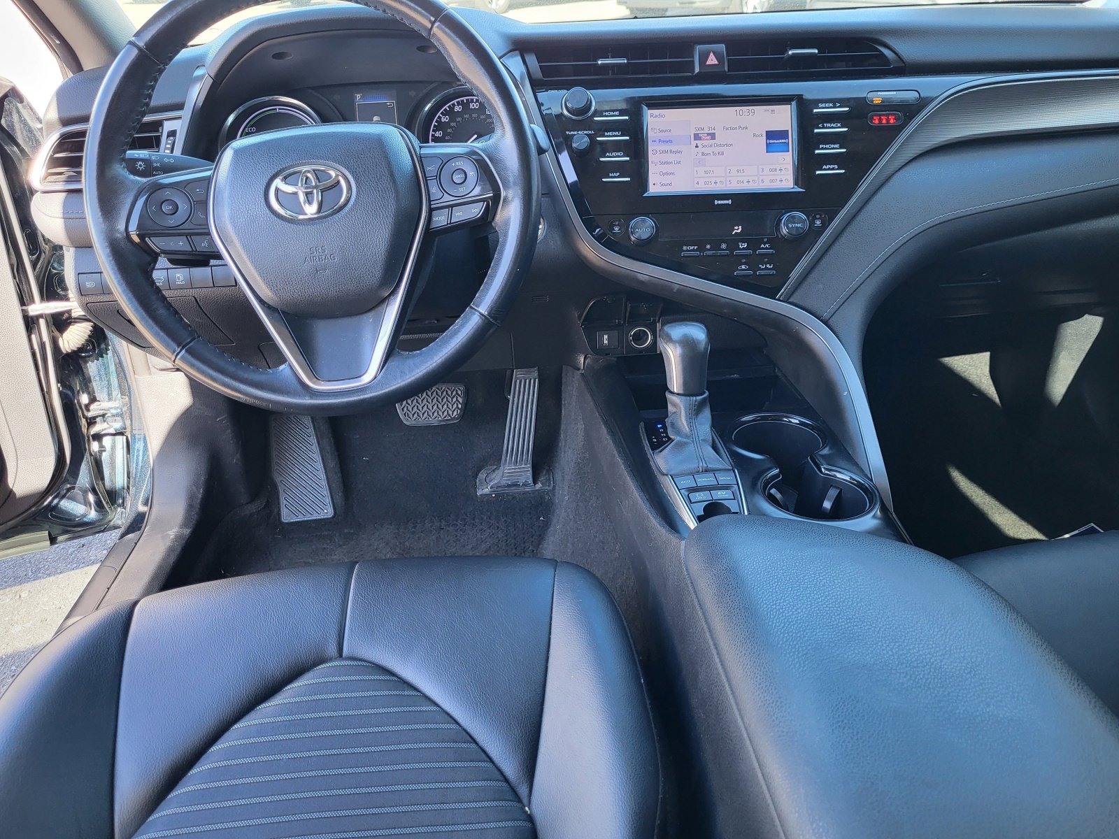 Used 2020 Toyota Camry SE image 18