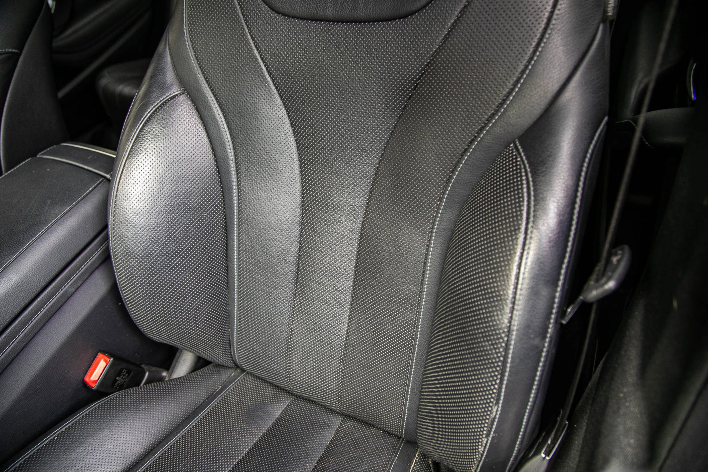 Used 2015 Mercedes-Benz S 550 S 550 Sedan 4D image 32