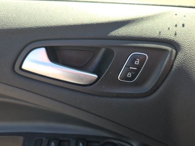 Used 2018 Ford Escape SE image 24