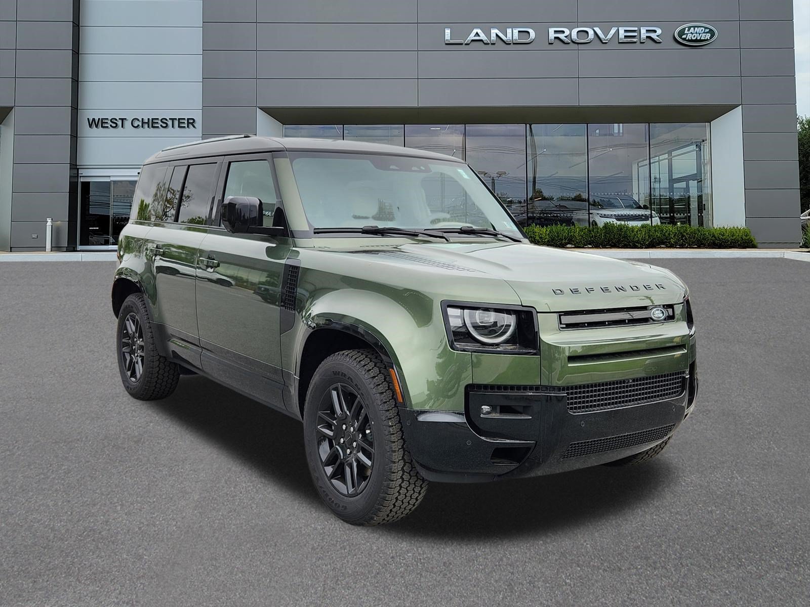 New 2026 Land Rover Defender 110 X-Dynamic SE AWD/4WD image 2