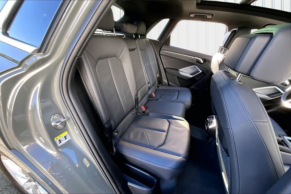 Certified 2025 Audi Q3 2.0T Premium w/ Convenience Package image 25