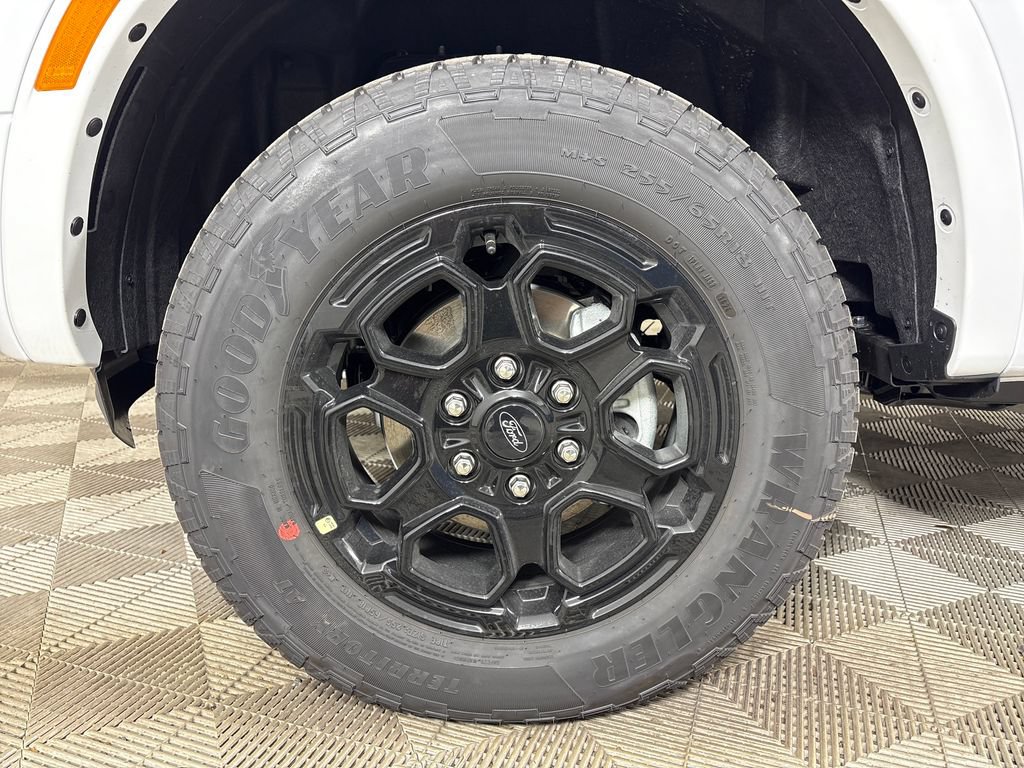 New 2026 Ford Ranger Lariat w/ Black Appearance Package RWD image 13