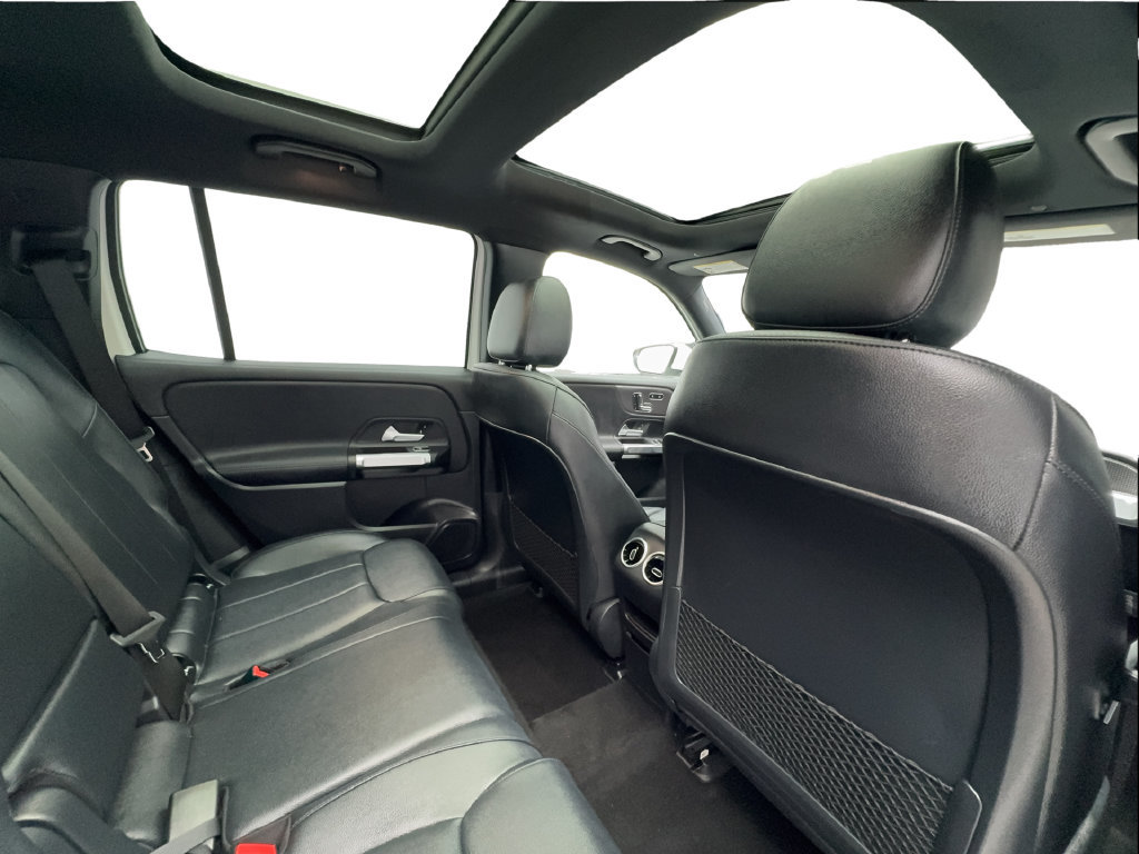 Used 2022 Mercedes-Benz EQB 300 4MATIC image 29