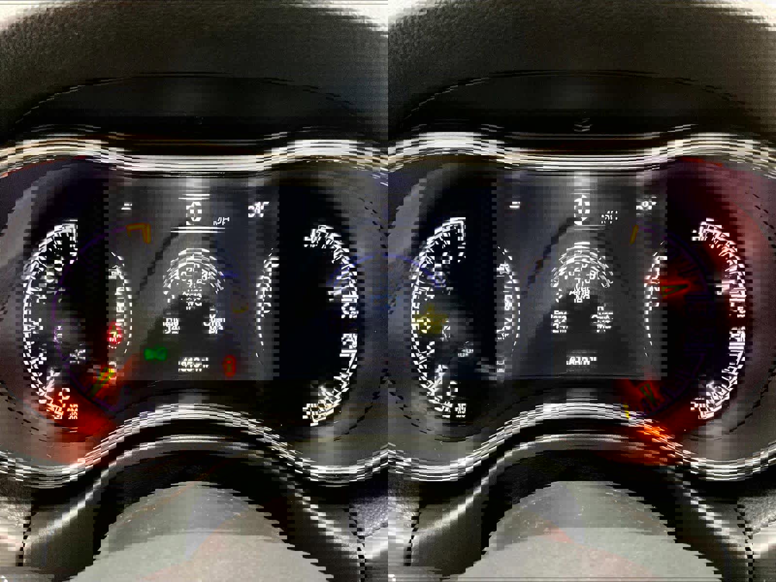 Used 2021 Jeep Grand Cherokee Laredo AWD/4WD image 22