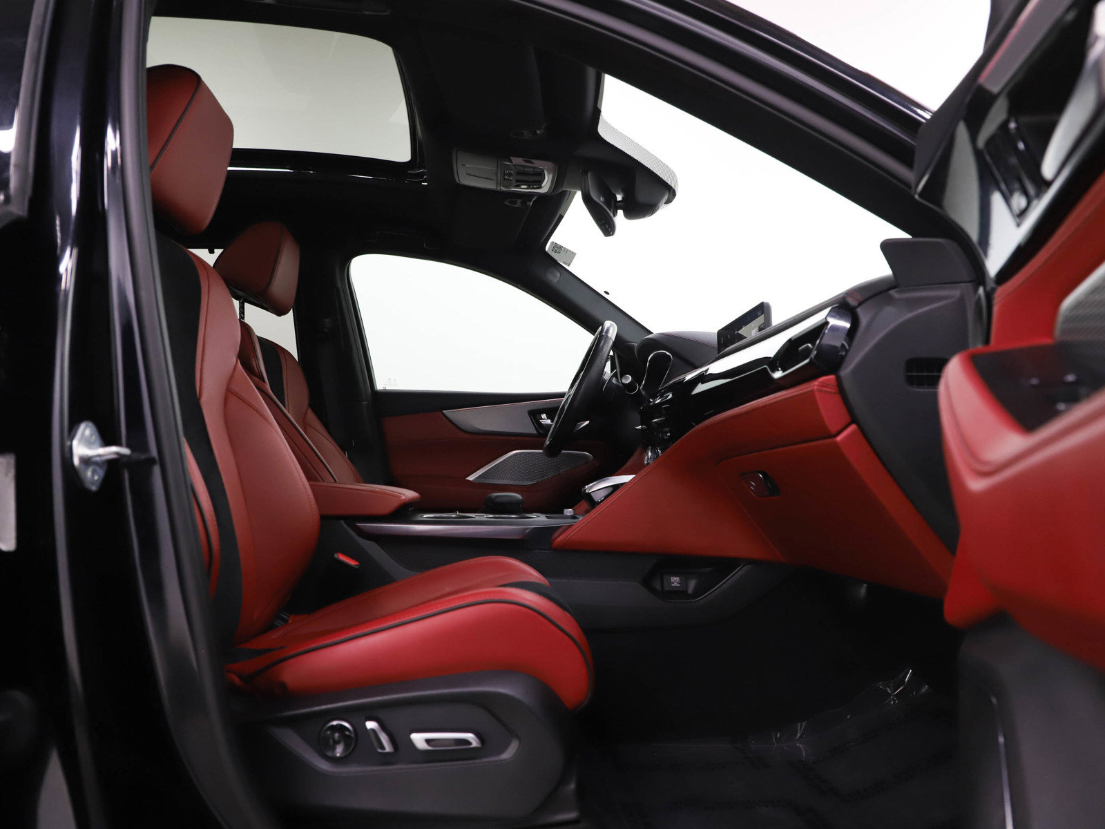 Used 2022 Acura MDX A-Spec image 11