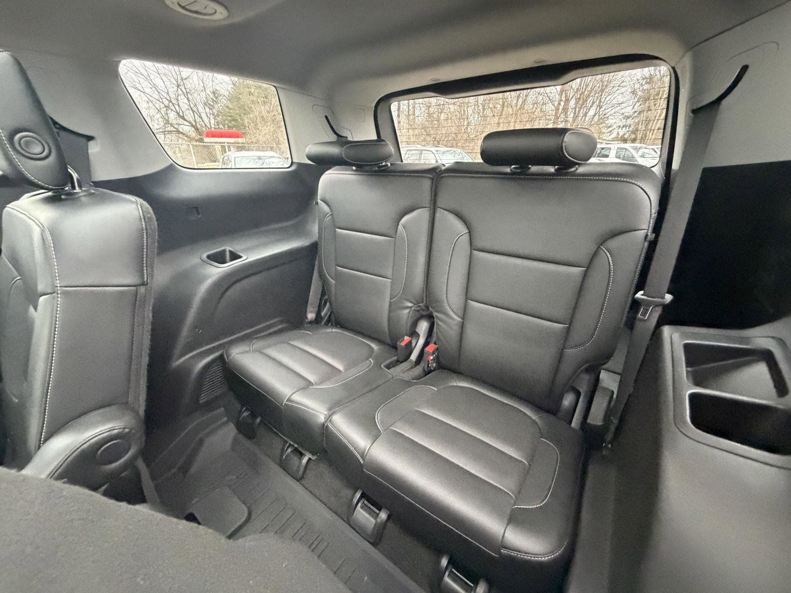 Used 2019 GMC Acadia SLT image 30