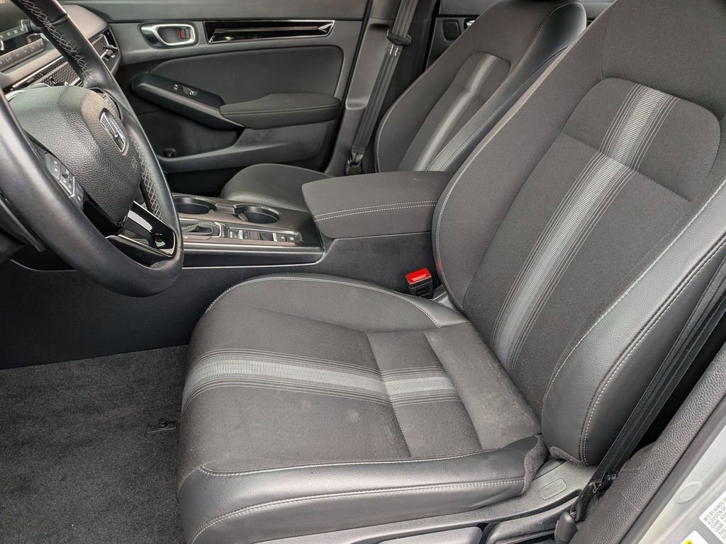 Used 2025 Honda Civic Sport image 10